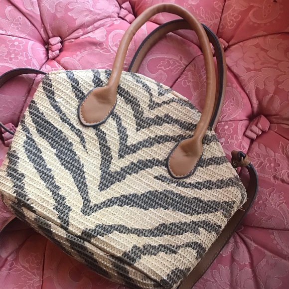 Cross body animal print purse - Picture 3 of 3